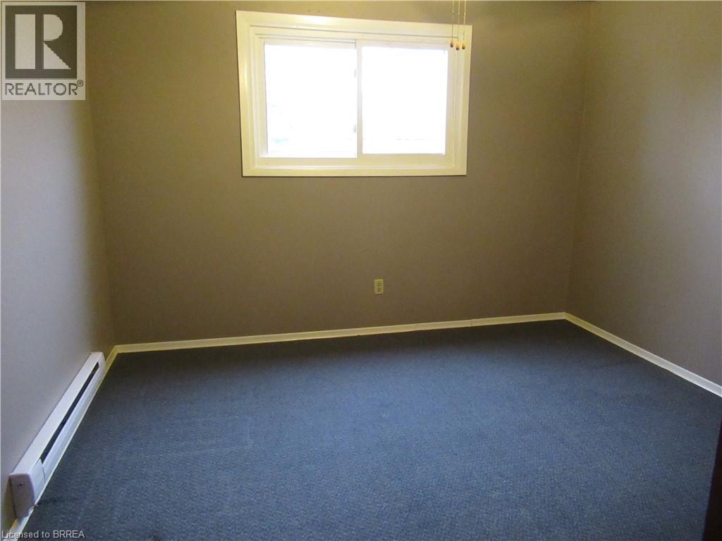 71 Albemarle Street, Brantford, Ontario  N3S 4N8 - Photo 13 - 40824245