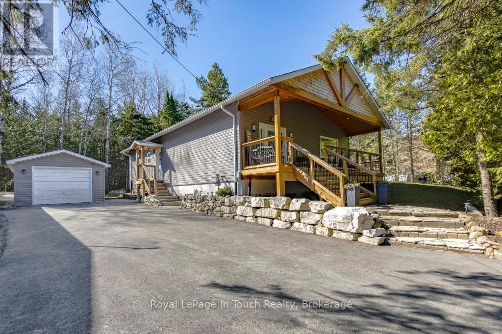 31 EARLDOM BOULEVARD, Tay, Ontario