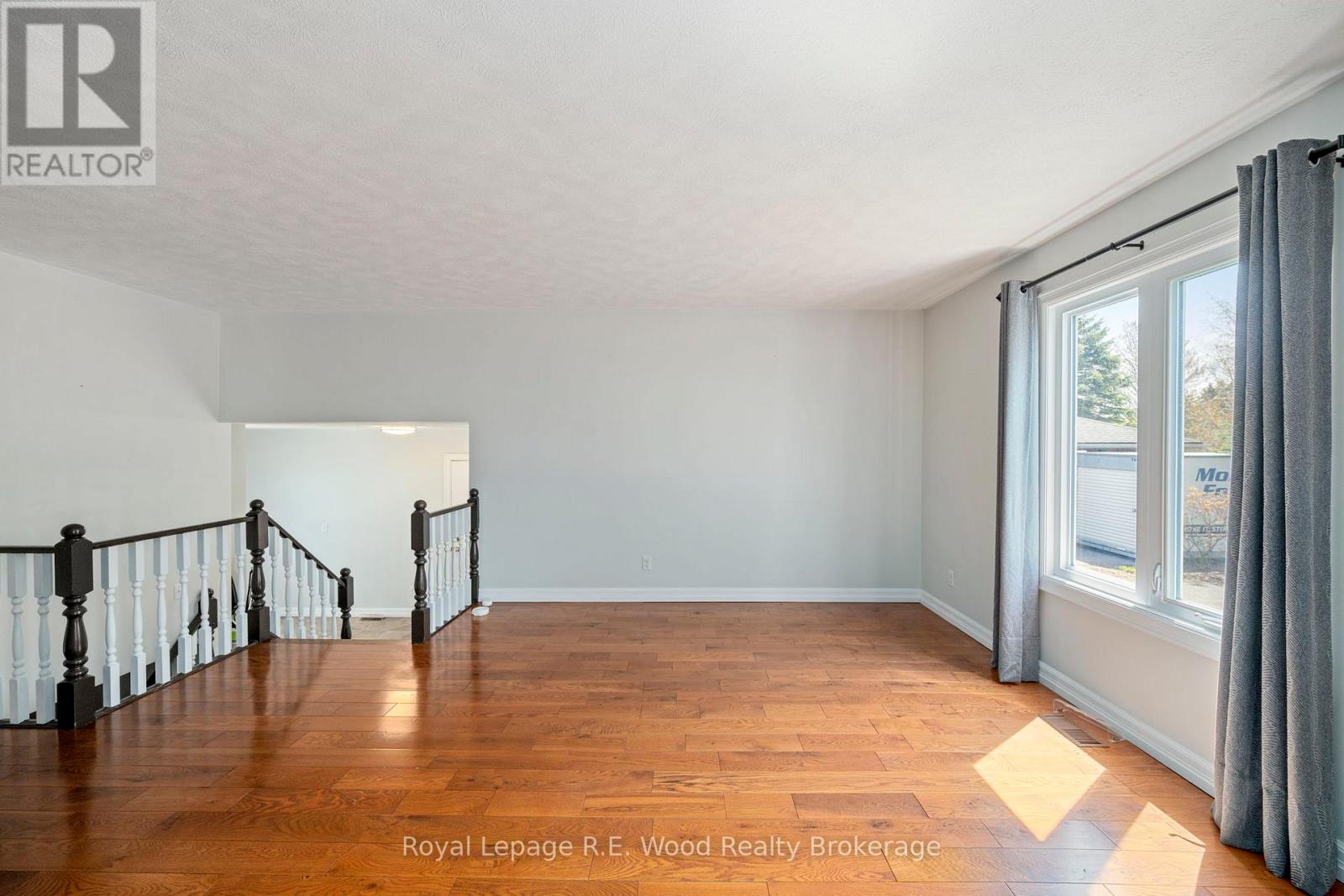 5 Kamps Crescent, Tillsonburg, Ontario  N4G 5H8 - Photo 12 - X13056330