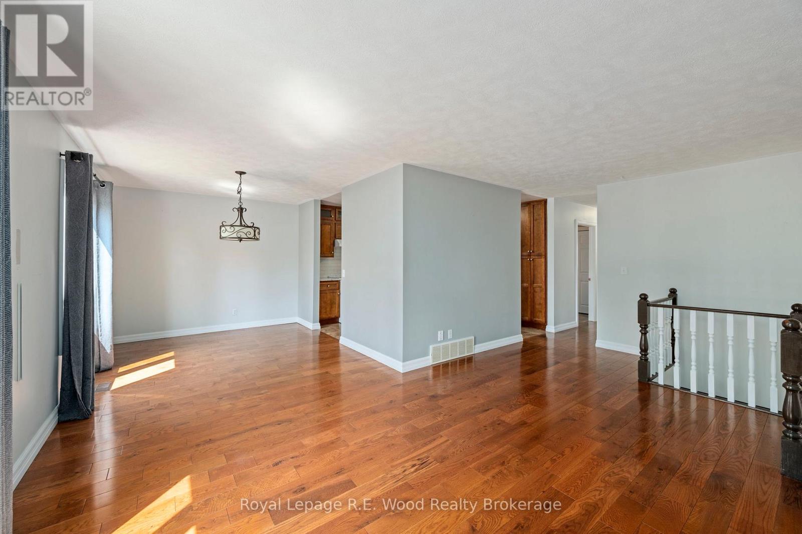 5 Kamps Crescent, Tillsonburg, Ontario  N4G 5H8 - Photo 13 - X13056330