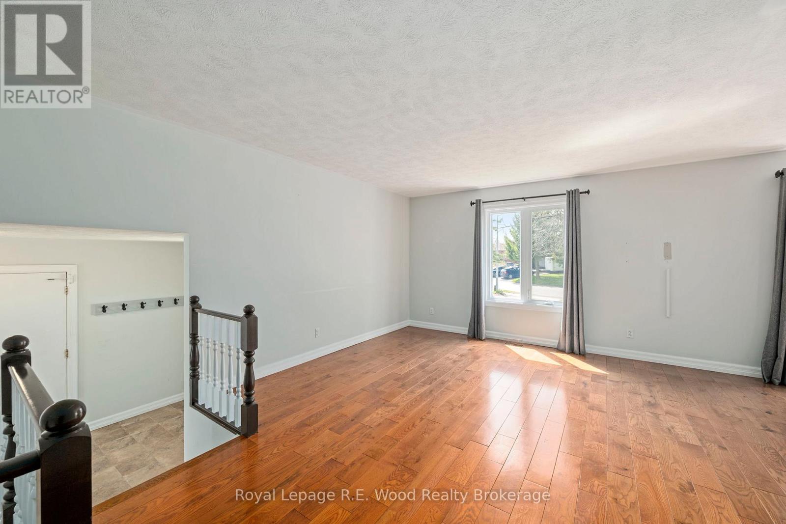 5 Kamps Crescent, Tillsonburg, Ontario  N4G 5H8 - Photo 14 - X13056330