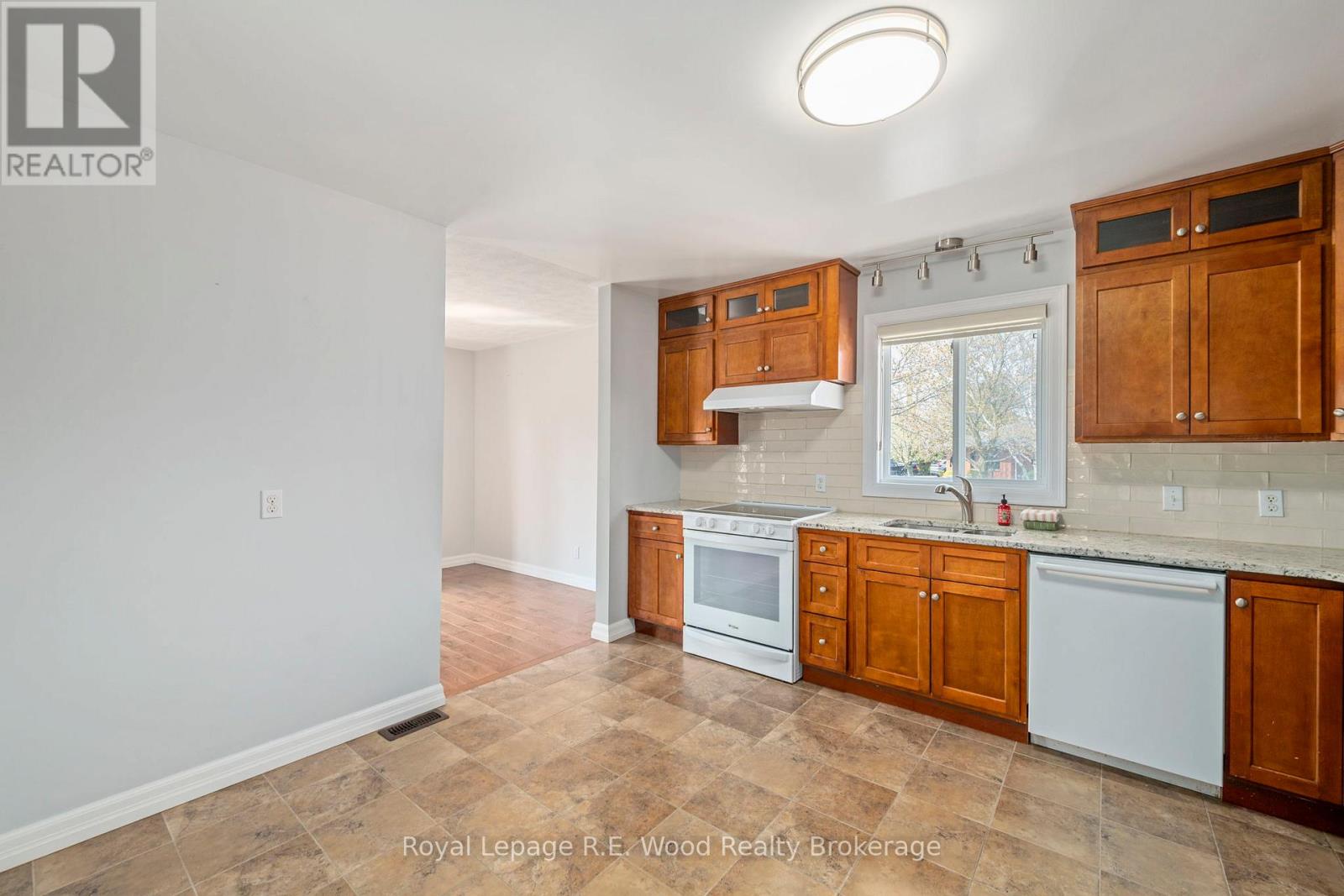 5 Kamps Crescent, Tillsonburg, Ontario  N4G 5H8 - Photo 15 - X13056330