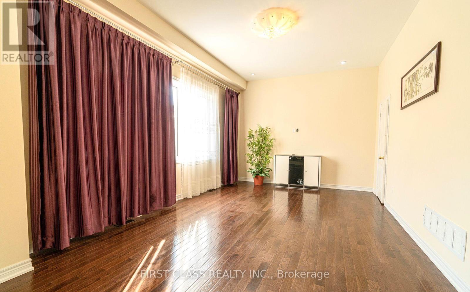 60 Wozniak Crescent, Markham, Ontario  L6E 0L4 - Photo 5 - N13056226