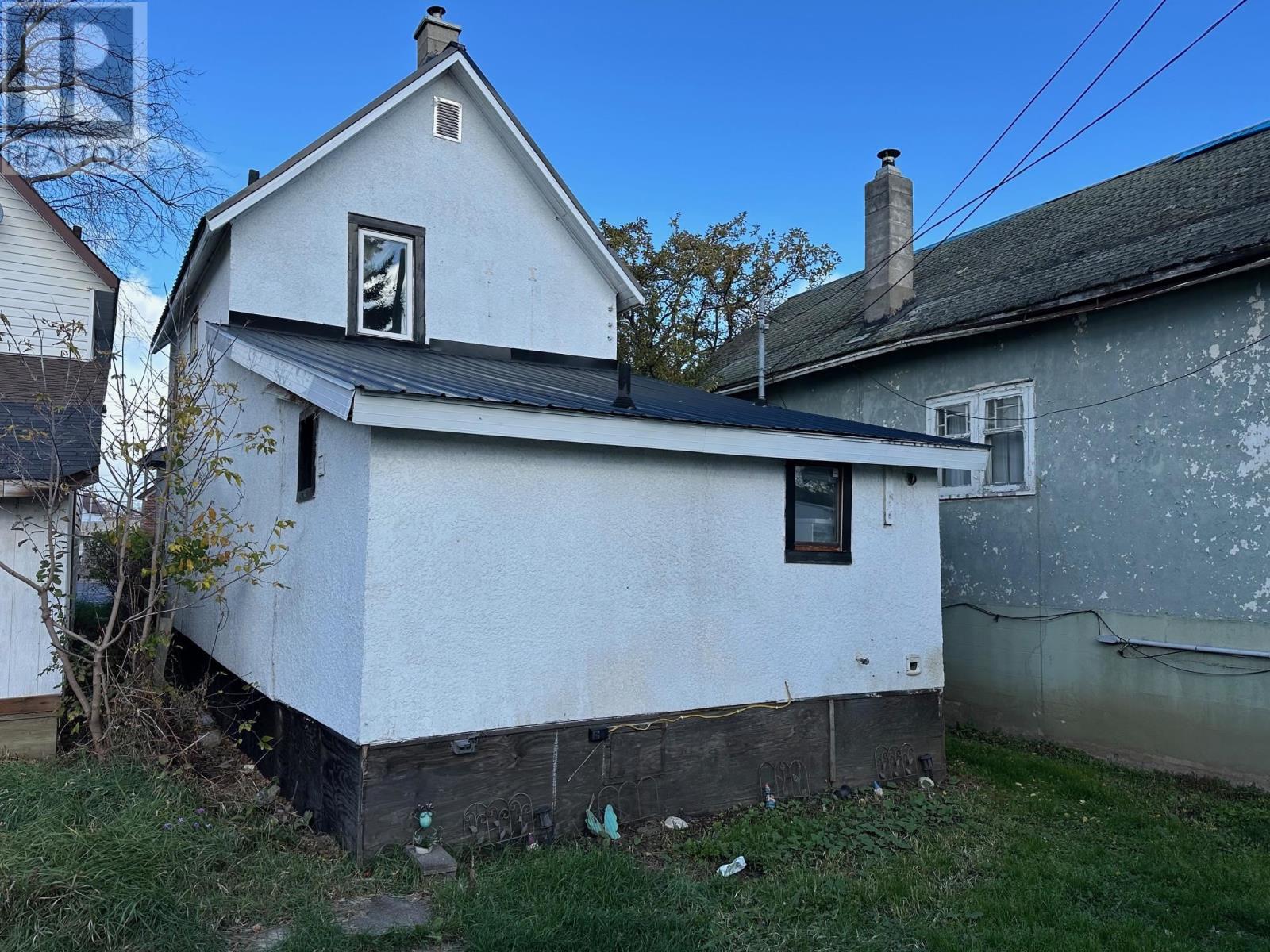 731 Simpson St, Thunder Bay, Ontario  P7C 3K2 - Photo 2 - TB2600835