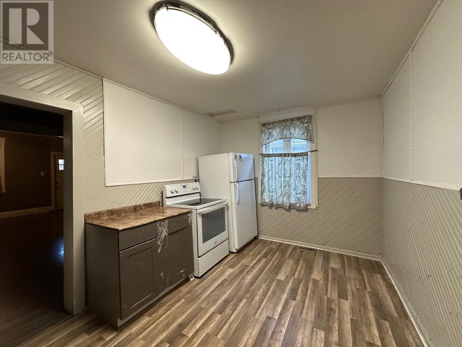 731 Simpson St, Thunder Bay, Ontario  P7C 3K2 - Photo 4 - TB2600835