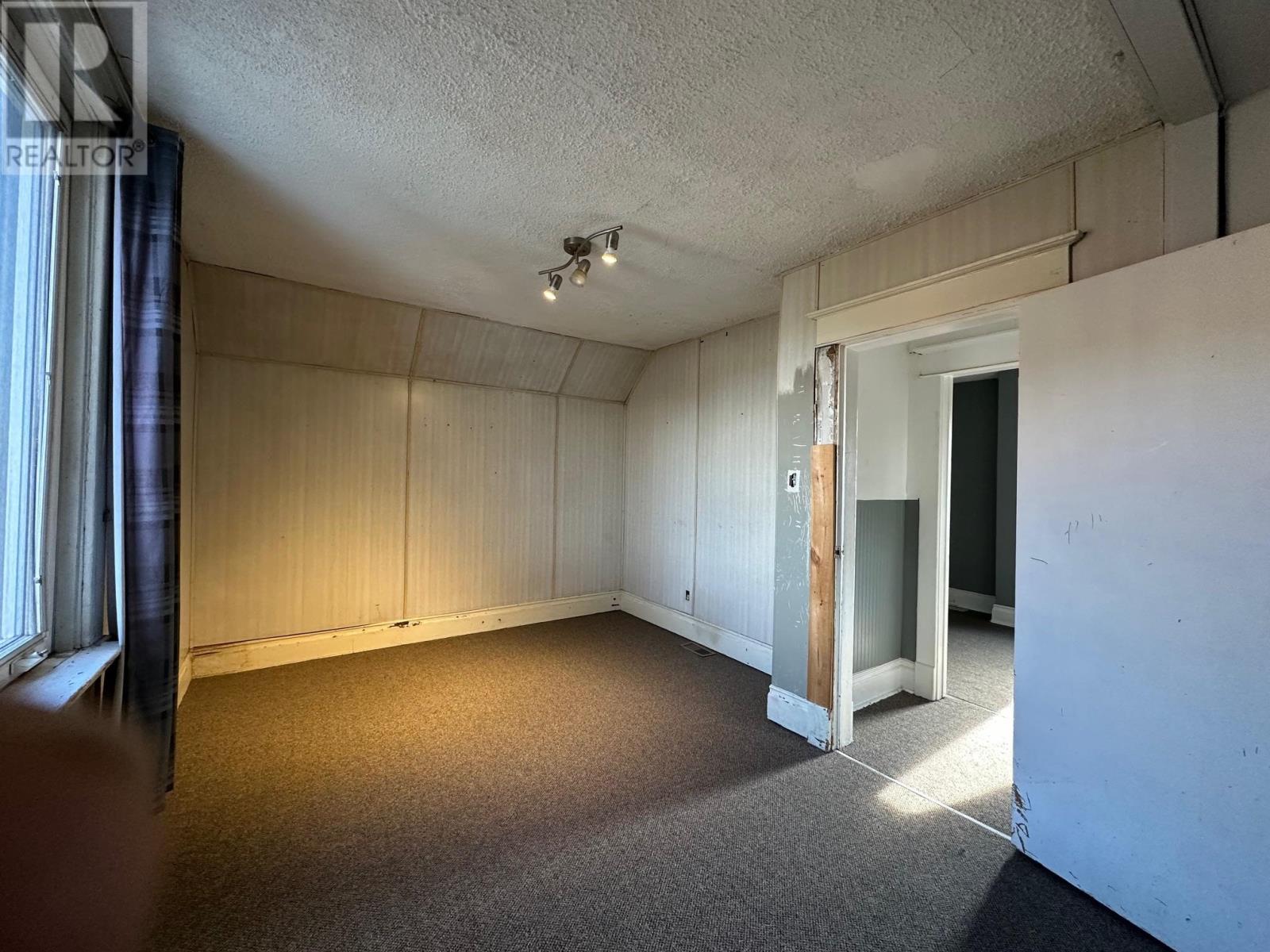 731 Simpson St, Thunder Bay, Ontario  P7C 3K2 - Photo 9 - TB2600835