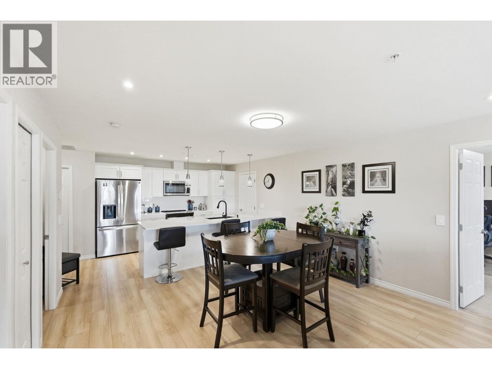 3362 Skaha Lake Road Unit# 502, Penticton, British Columbia  V2A 6G4 - Photo 6 - 10385267