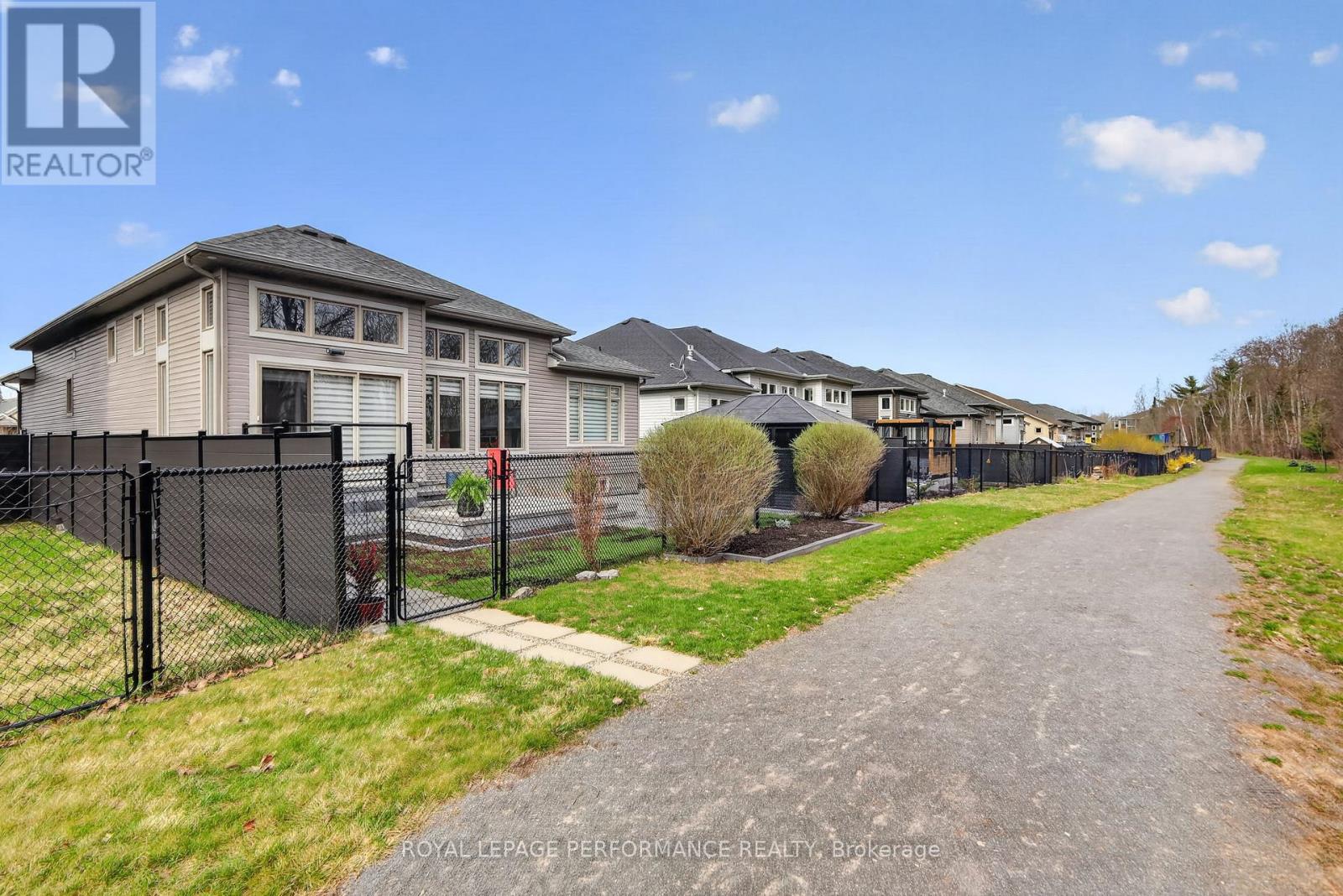 774 Du Rivage Street, Clarence-Rockland, Ontario  K4K 0K8 - Photo 47 - X12898602