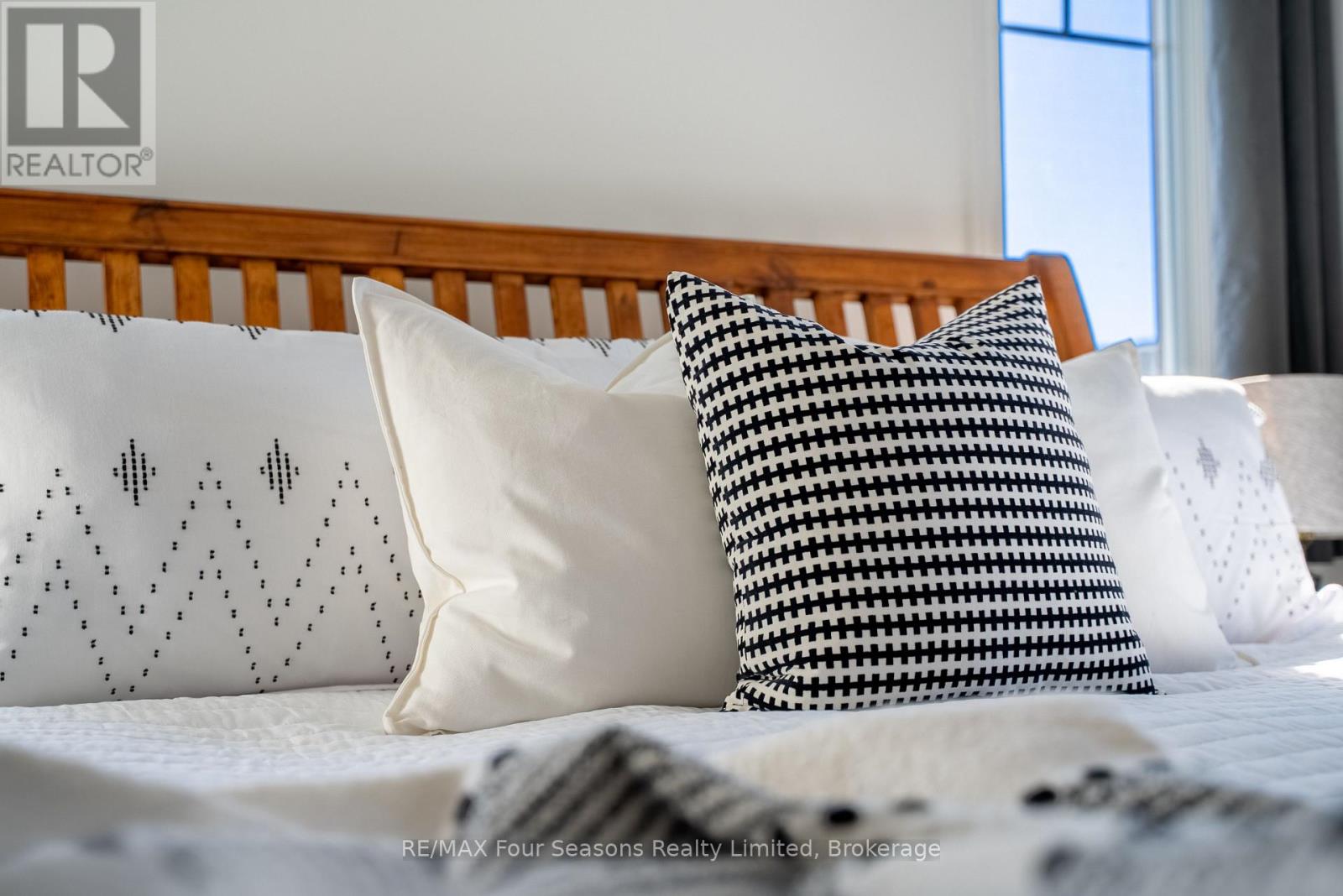 33 Kerr Street, Collingwood, Ontario  L9Y 4B6 - Photo 26 - S13056250