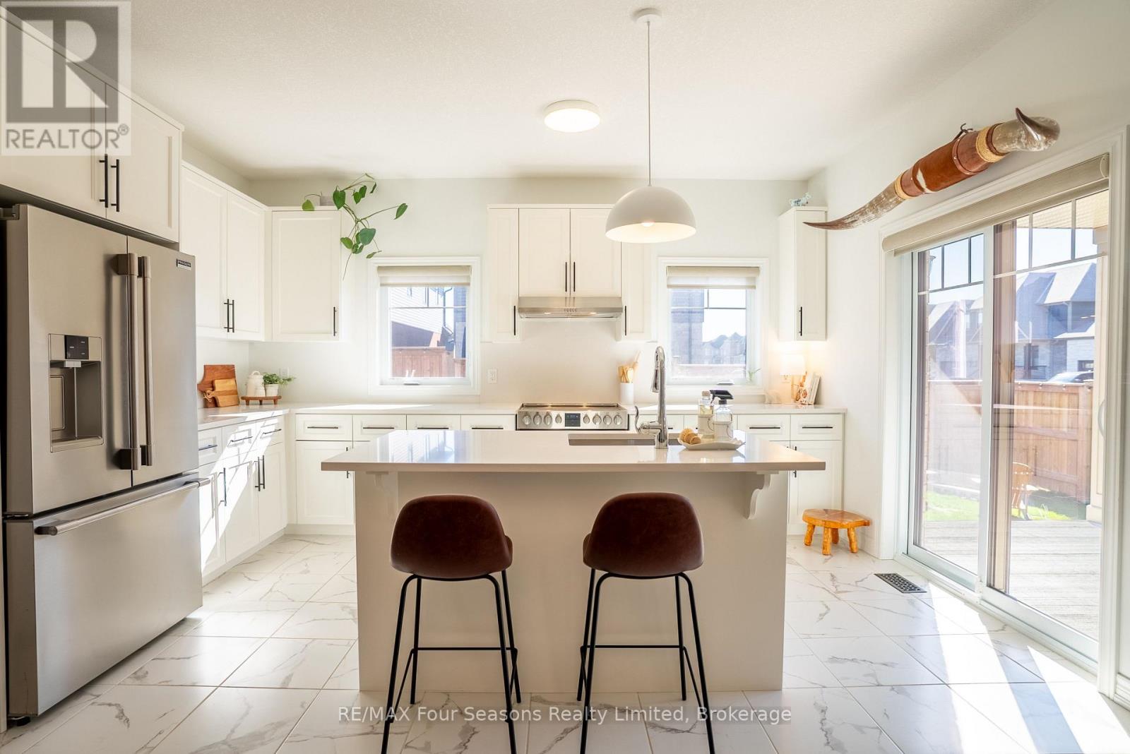 33 Kerr Street, Collingwood, Ontario  L9Y 4B6 - Photo 9 - S13056250