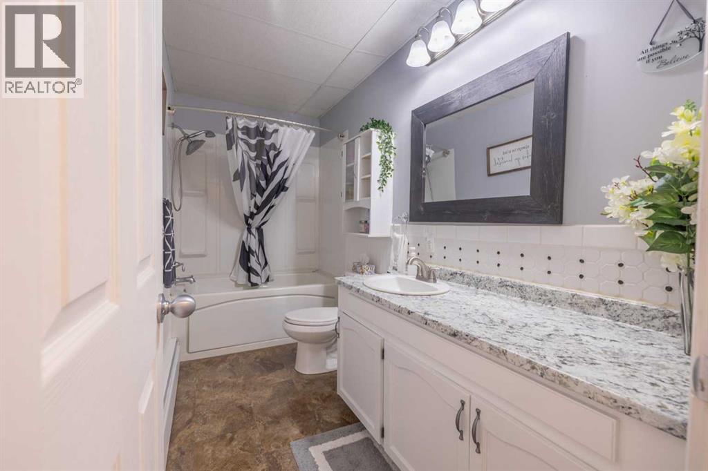 1401 54 Street, Edson, Alberta  T7E 1H5 - Photo 10 - A2287412