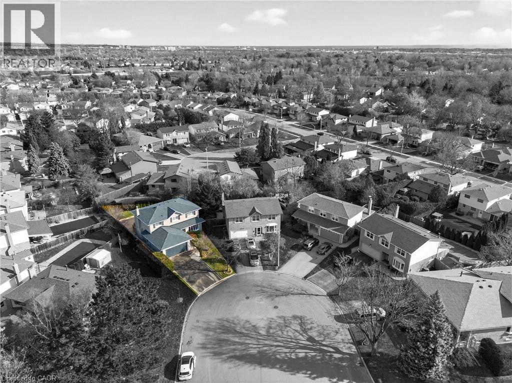 2347 Tweedsmuir Court, Burlington, Ontario  L7P 4K9 - Photo 42 - 40793496