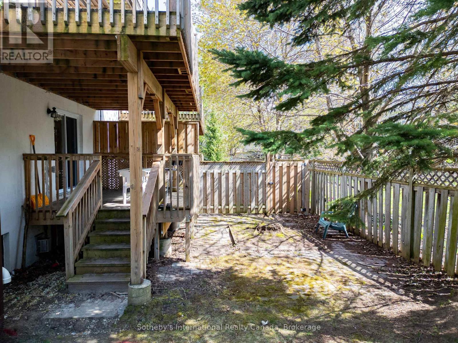210 Arlberg Crescent, Blue Mountains, Ontario  L9Y 0M1 - Photo 10 - X13056288