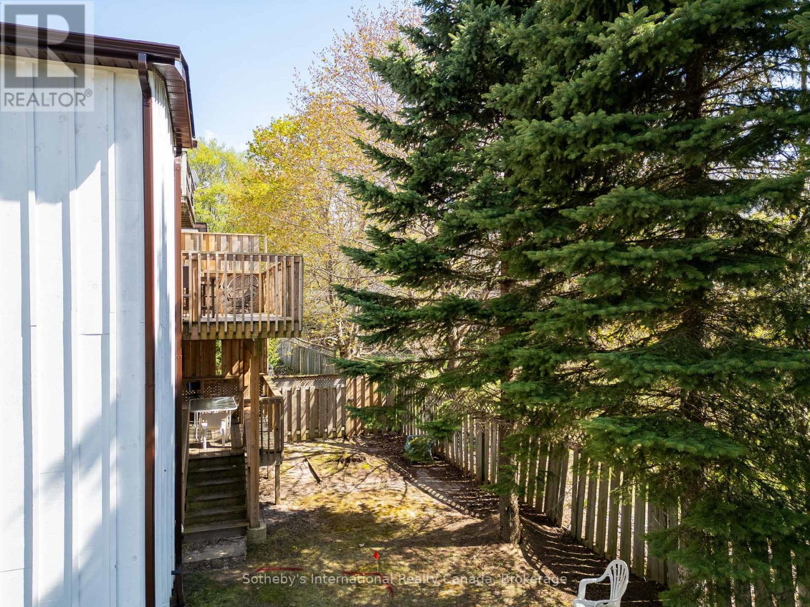 210 Arlberg Crescent, Blue Mountains, Ontario  L9Y 0M1 - Photo 19 - X13056288