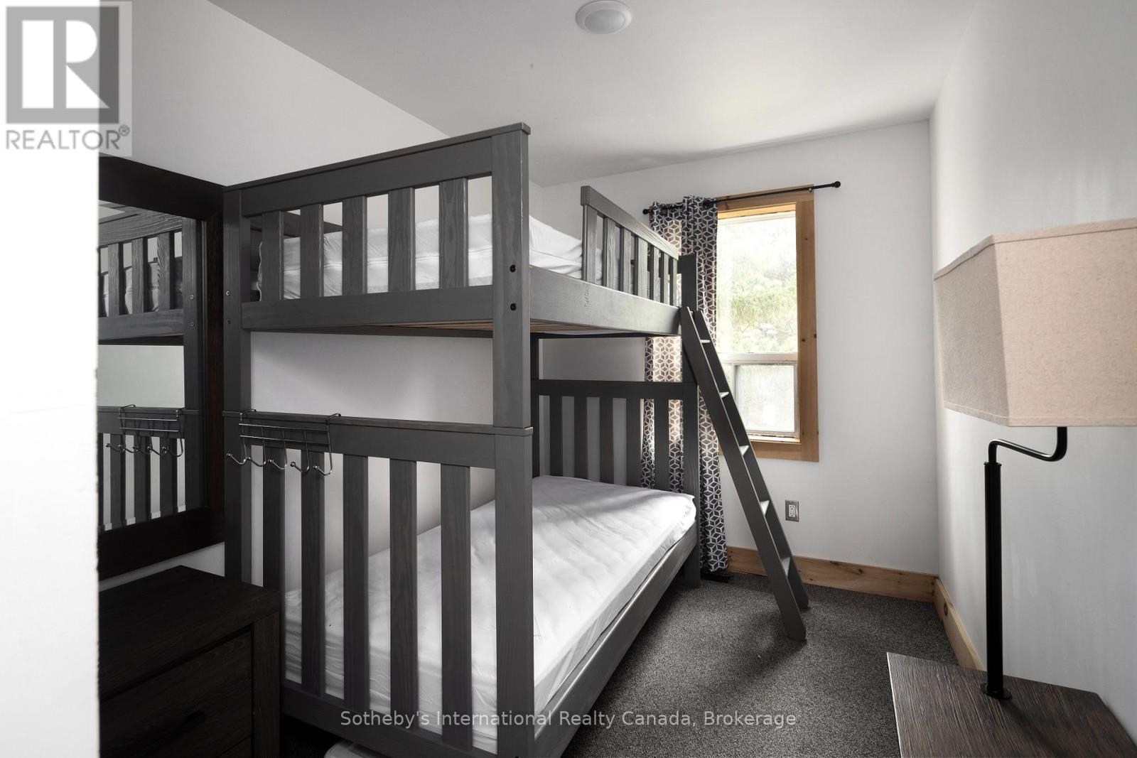 210 Arlberg Crescent, Blue Mountains, Ontario  L9Y 0M1 - Photo 21 - X13056288