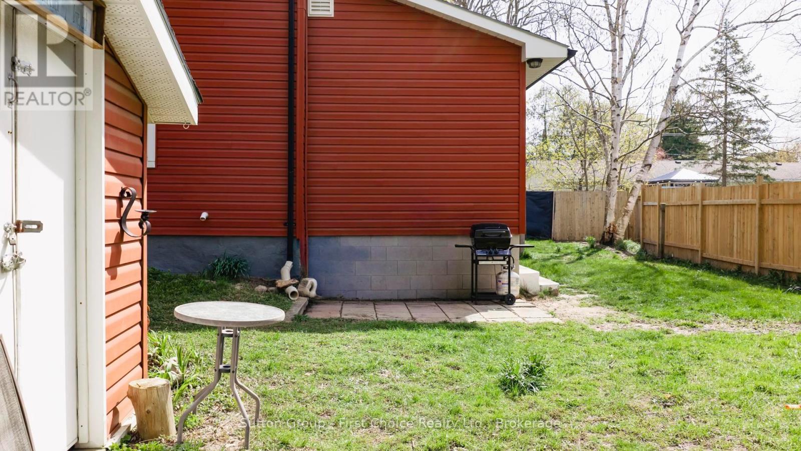 186 Alma Street, Central Huron, Ontario  N0M 1L0 - Photo 10 - X13056308