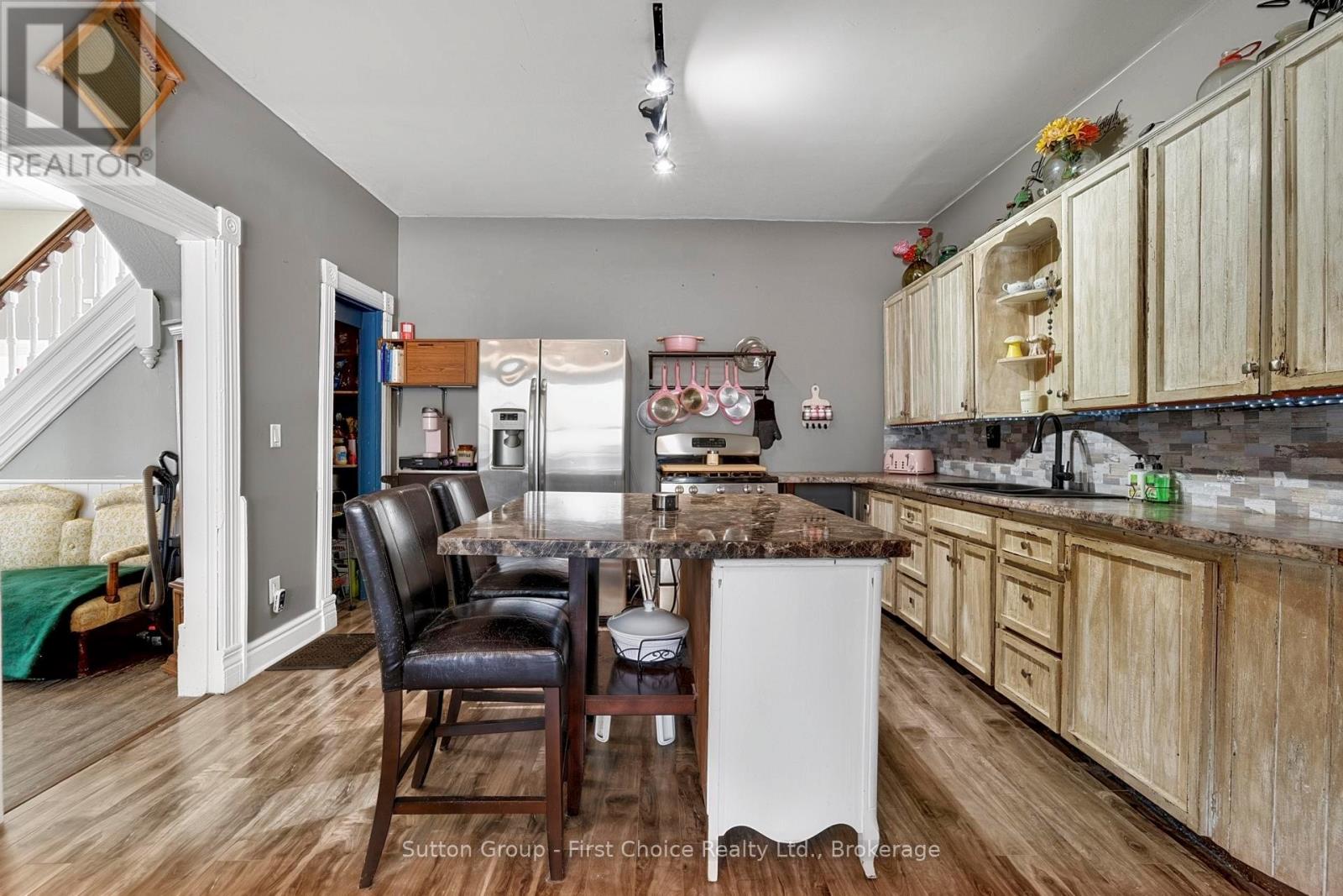 186 Alma Street, Central Huron, Ontario  N0M 1L0 - Photo 30 - X13056308