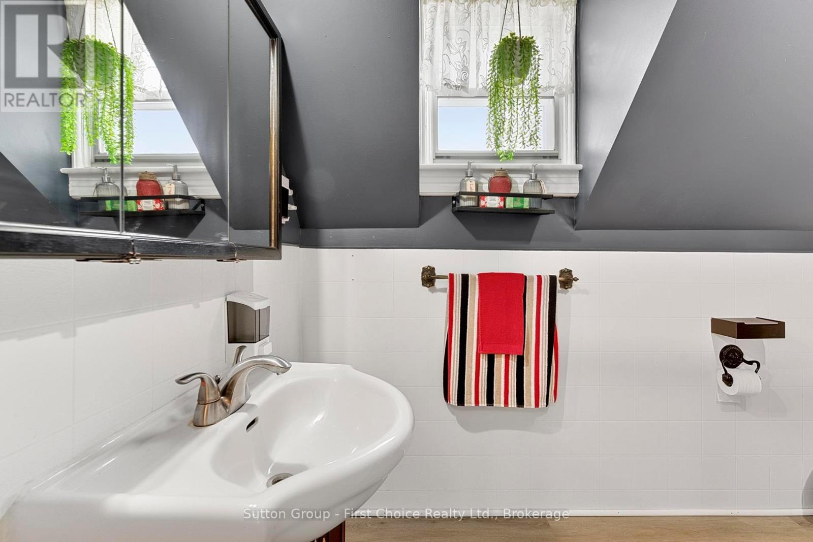 186 Alma Street, Central Huron, Ontario  N0M 1L0 - Photo 40 - X13056308