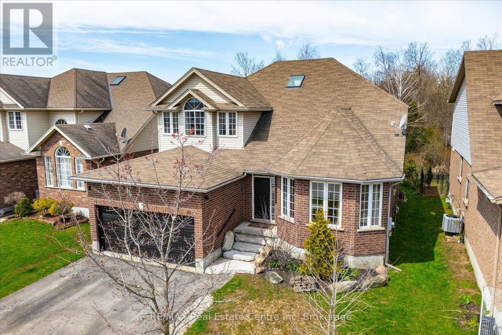 556 BLACK STREET, Centre Wellington, Ontario