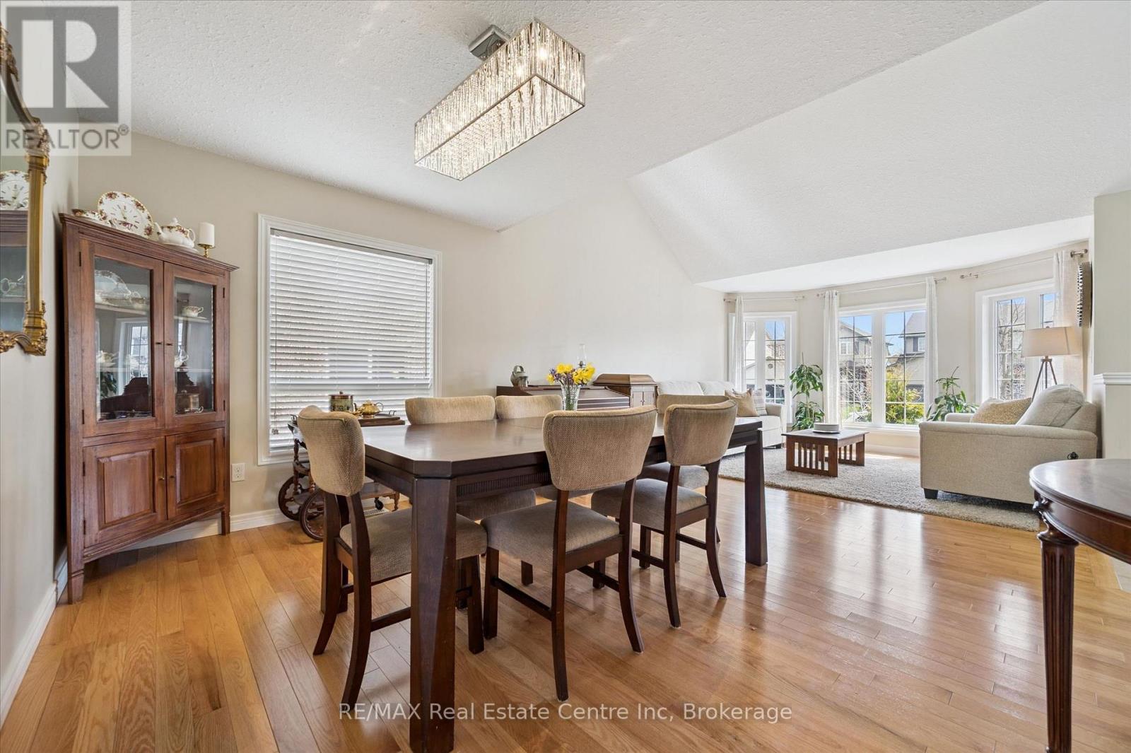 556 Black Street, Centre Wellington, Ontario  N1M 0A3 - Photo 10 - X13056362