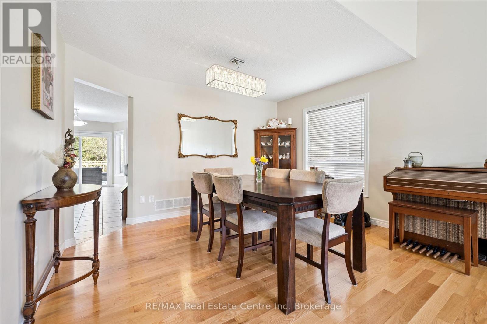 556 Black Street, Centre Wellington, Ontario  N1M 0A3 - Photo 11 - X13056362