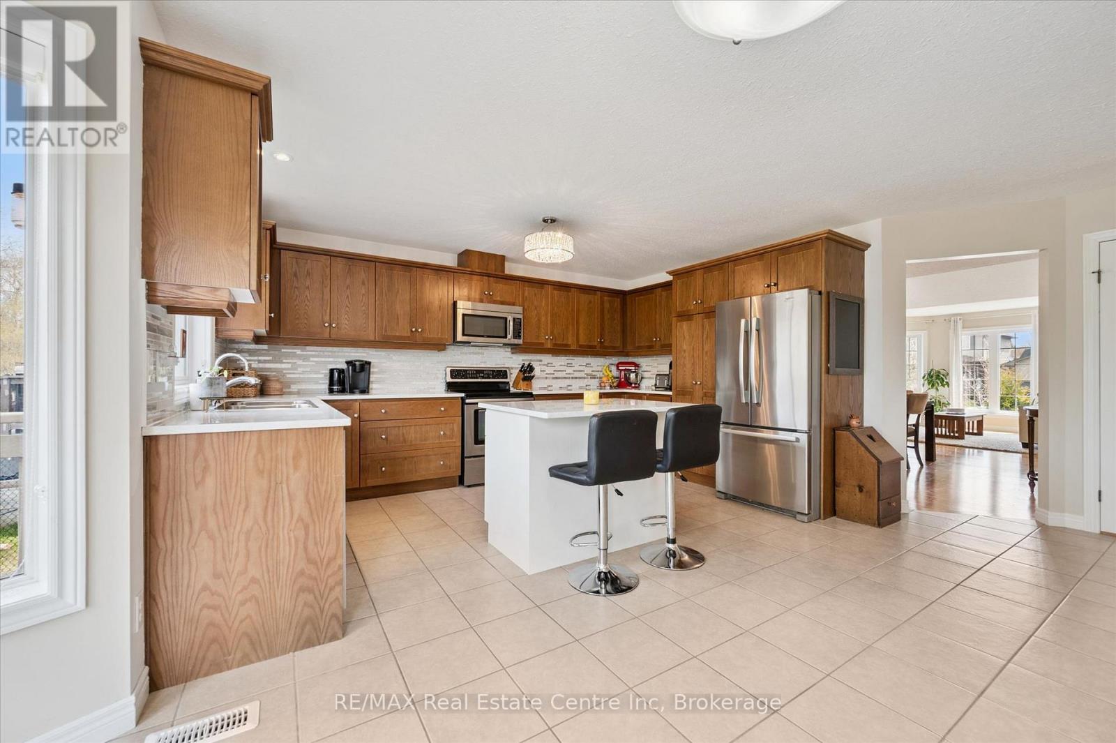 556 Black Street, Centre Wellington, Ontario  N1M 0A3 - Photo 12 - X13056362