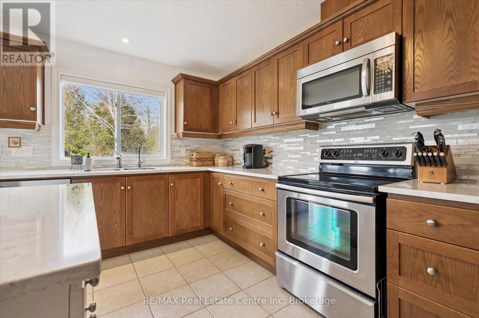 556 Black Street, Centre Wellington, Ontario  N1M 0A3 - Photo 14 - X13056362