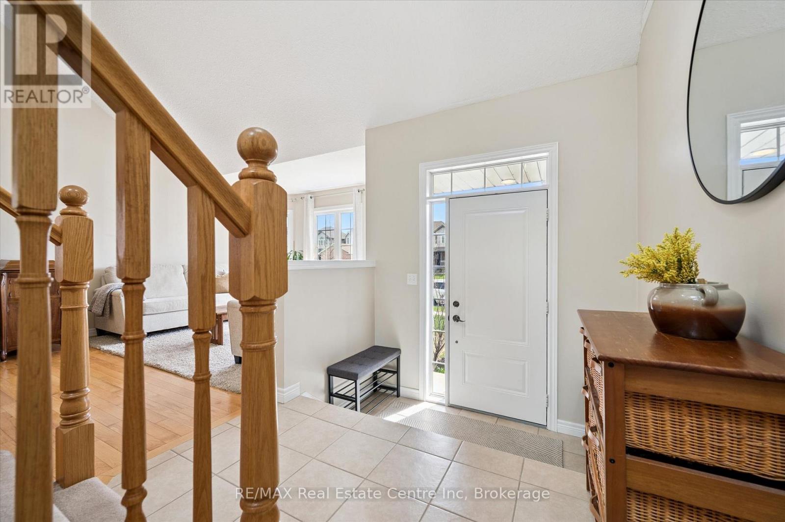 556 Black Street, Centre Wellington, Ontario  N1M 0A3 - Photo 5 - X13056362