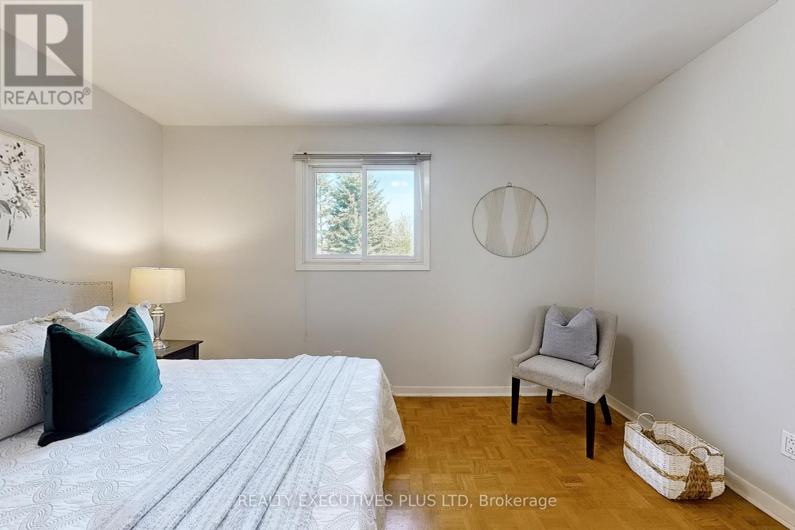 1304 Wharf Street, Pickering, Ontario  L1W 1A4 - Photo 19 - E13056254