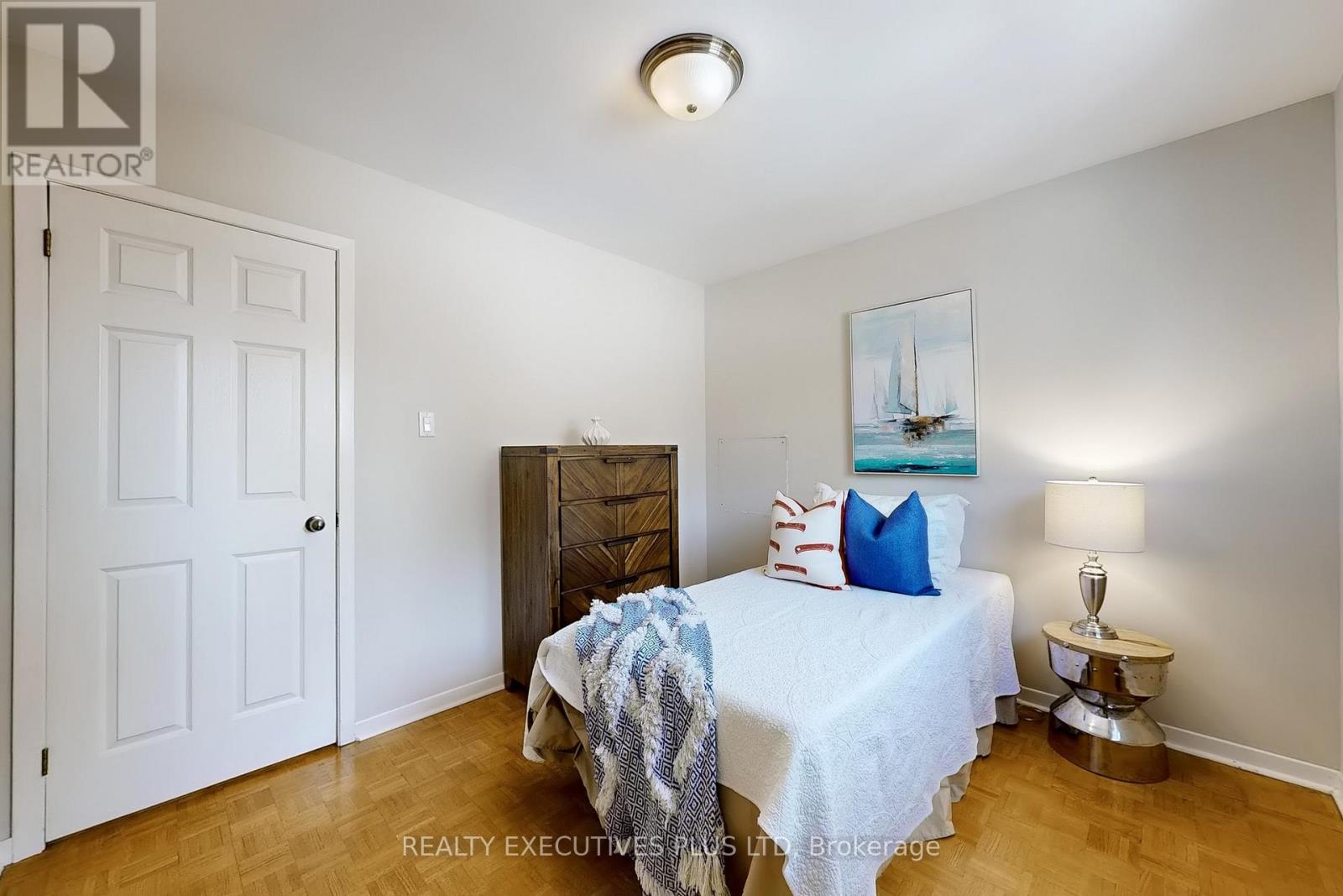 1304 Wharf Street, Pickering, Ontario  L1W 1A4 - Photo 21 - E13056254