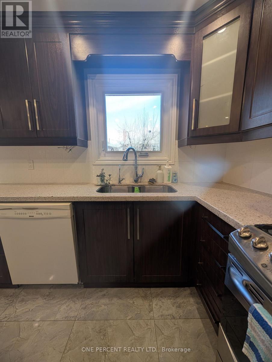 8 Historic Terrace, Toronto, Ontario  M1V 3C2 - Photo 11 - E13056268