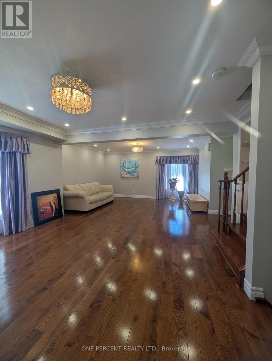 8 Historic Terrace, Toronto, Ontario  M1V 3C2 - Photo 3 - E13056268