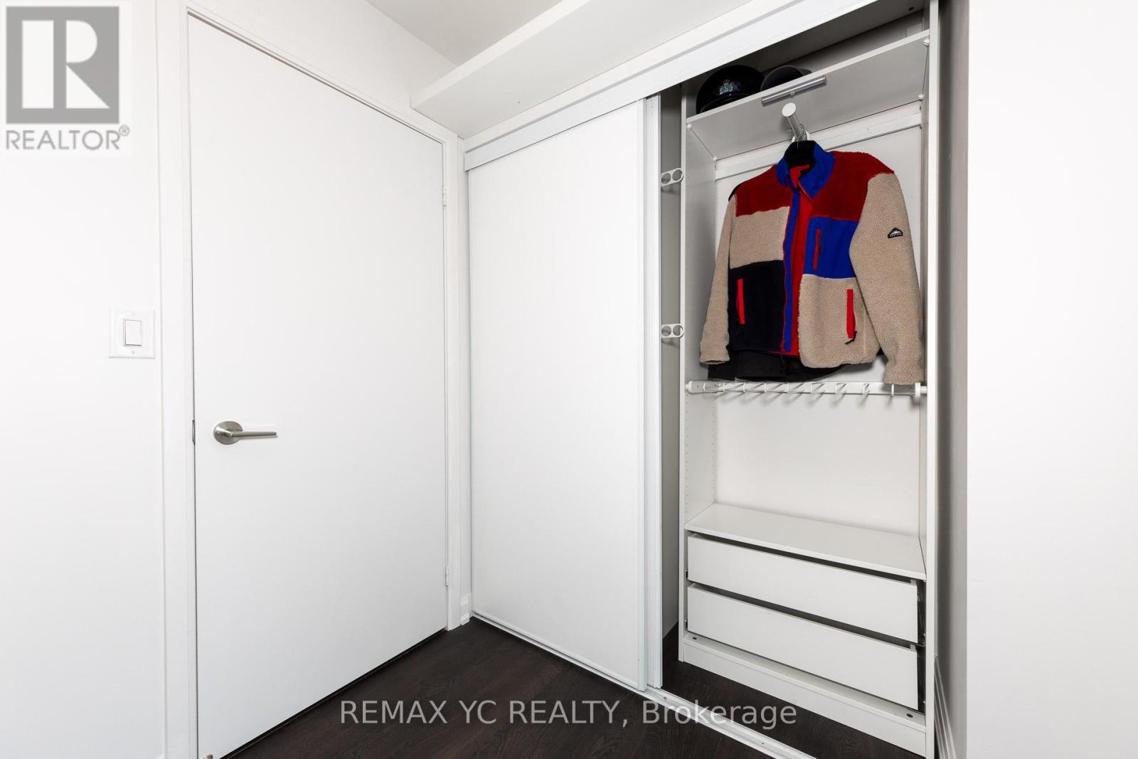 1602 - 11 Bogert Avenue, Toronto, Ontario  M2N 0H4 - Photo 19 - C13048368