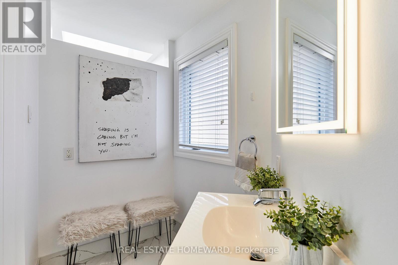 117 Edgewood Avenue, Toronto, Ontario  M4L 3H2 - Photo 29 - E13052348