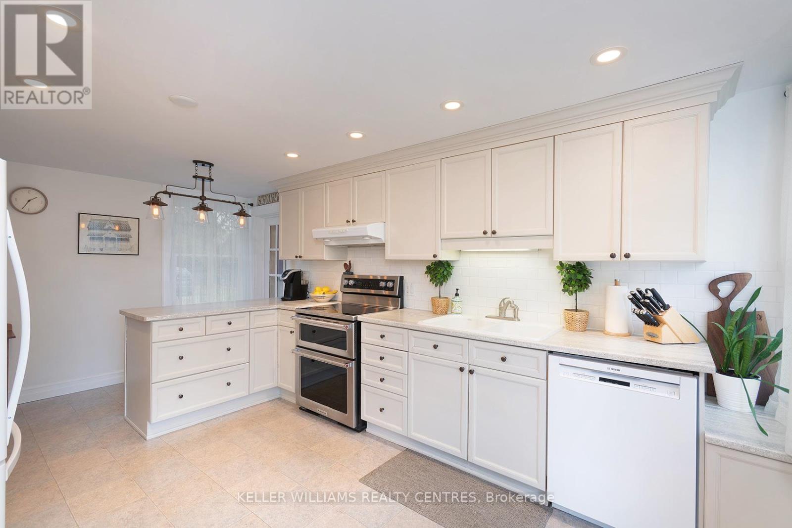 332 Main Street, King (Schomberg), Ontario  L0G 1T0 - Photo 19 - N13056252