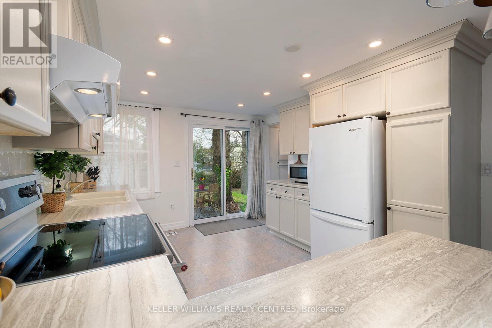 332 Main Street, King (Schomberg), Ontario  L0G 1T0 - Photo 20 - N13056252