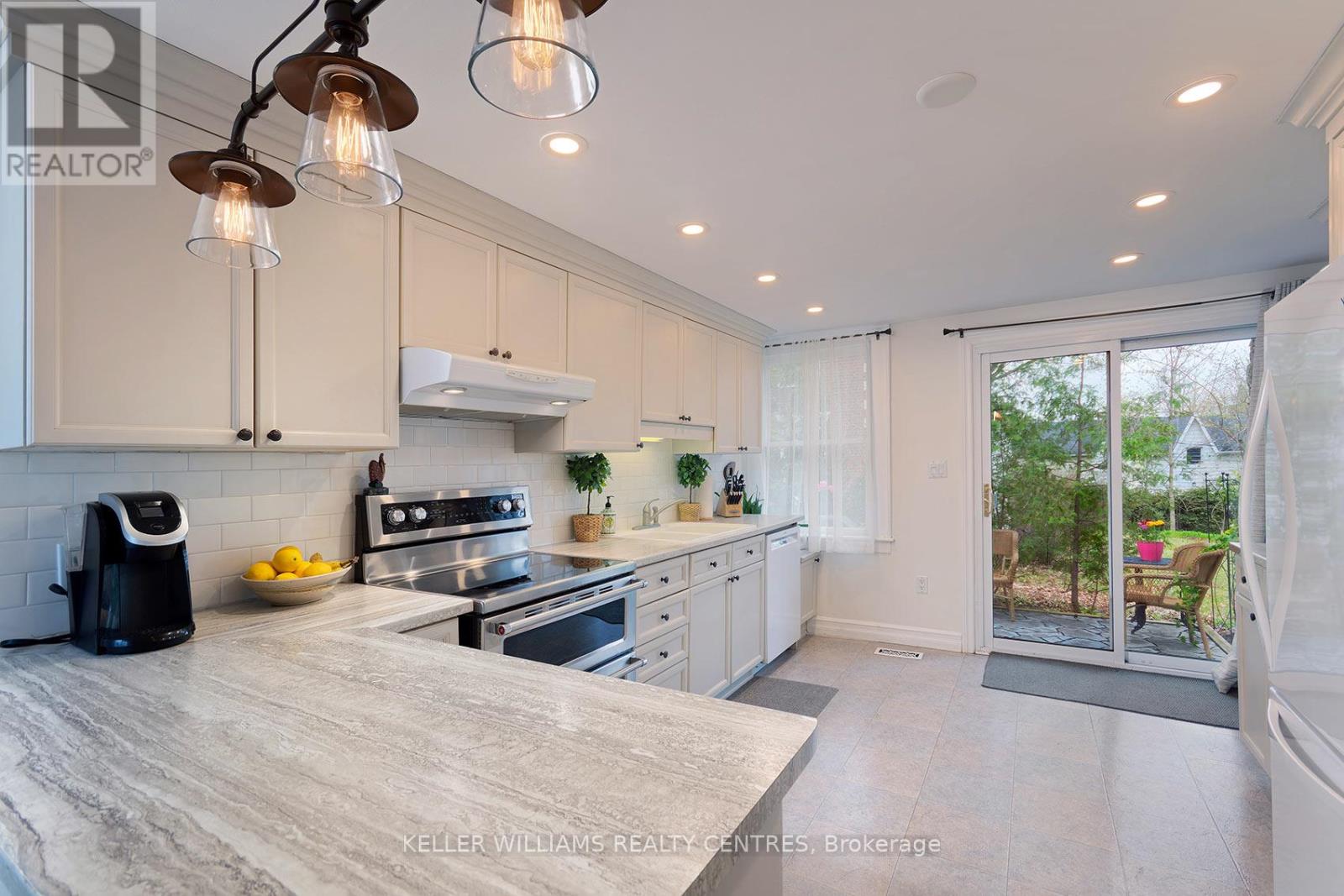 332 Main Street, King (Schomberg), Ontario  L0G 1T0 - Photo 22 - N13056252