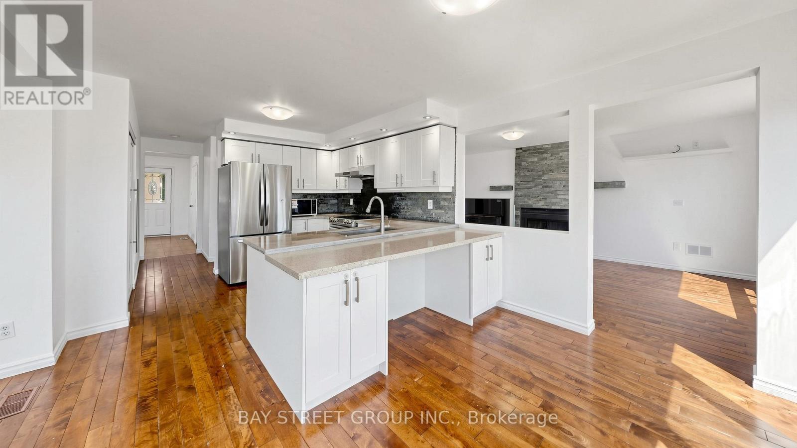 985 Linden Street, Innisfil, Ontario  L9S 1W4 - Photo 11 - N13056258