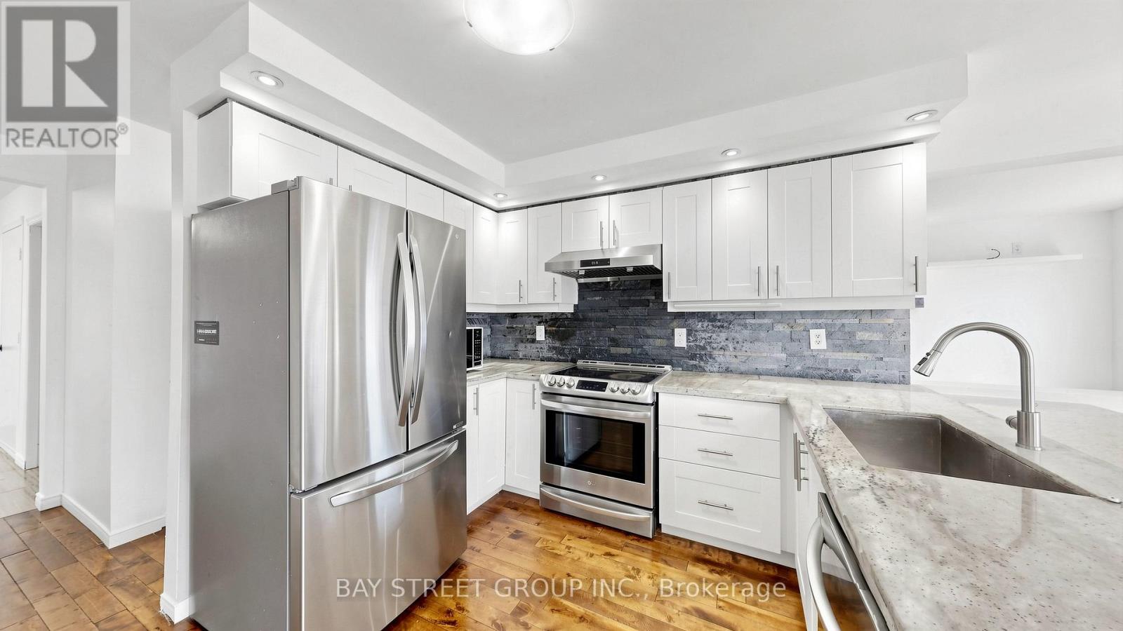 985 Linden Street, Innisfil, Ontario  L9S 1W4 - Photo 9 - N13056258