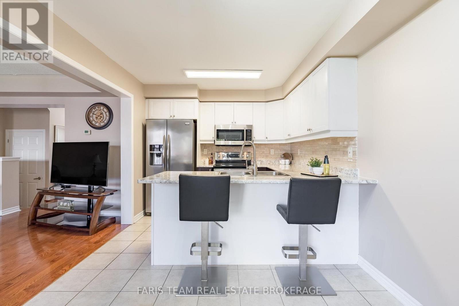 164 John W Taylor Avenue, New Tecumseth, Ontario  L9R 0E6 - Photo 9 - N13056332