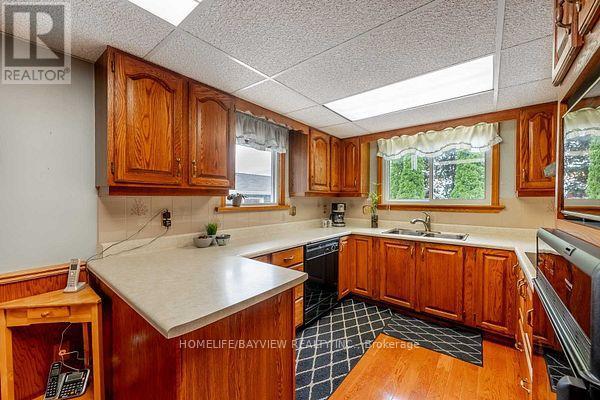 3 Stapleton Drive, Whitchurch-Stouffville, Ontario  L4A 2Z3 - Photo 11 - N13056334