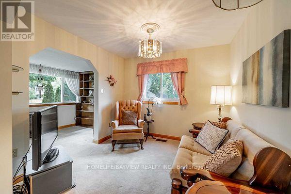 3 Stapleton Drive, Whitchurch-Stouffville, Ontario  L4A 2Z3 - Photo 7 - N13056334