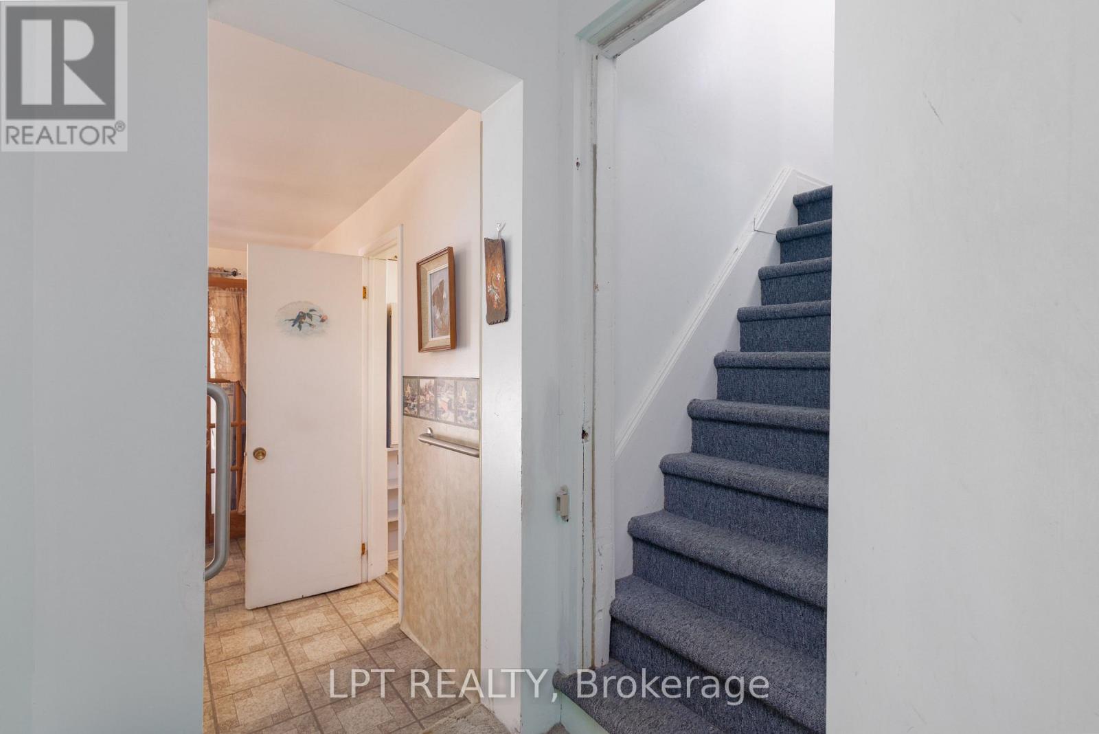 6823 Main Street, Whitchurch-Stouffville, Ontario  L4A 7G4 - Photo 15 - N13056358