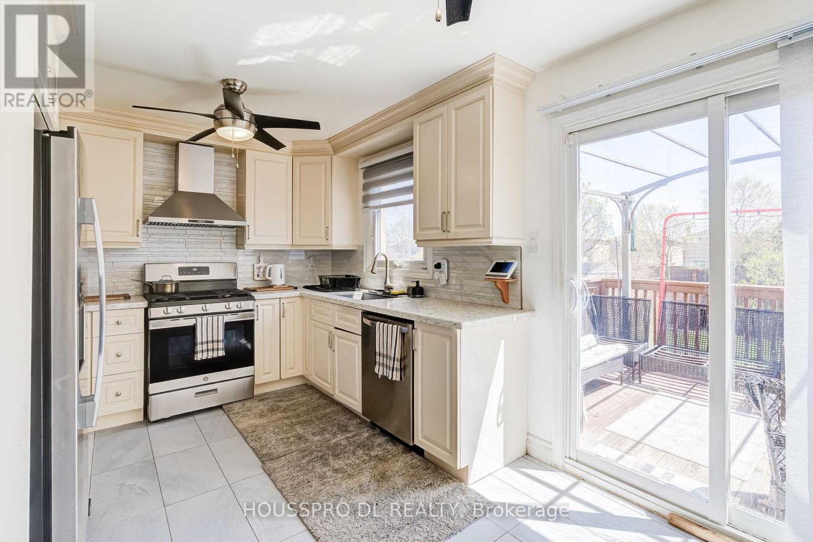 29 Westhampton Drive, Vaughan, Ontario  L4J 7H5 - Photo 12 - N13056386