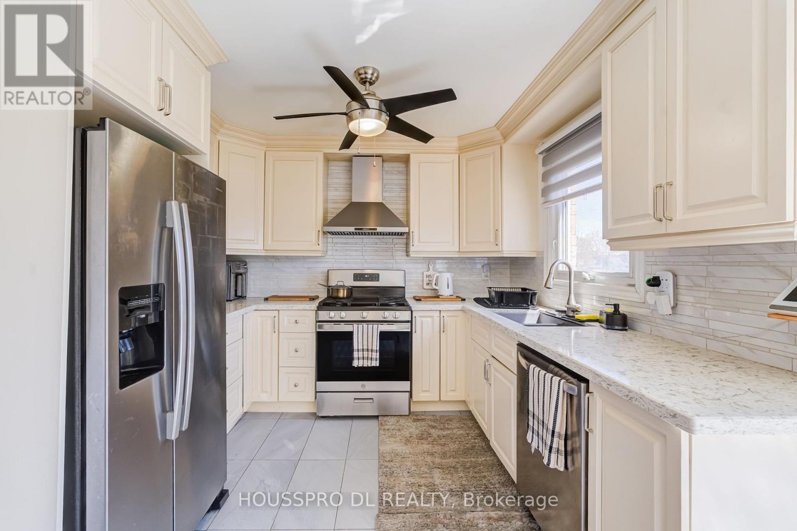 29 Westhampton Drive, Vaughan, Ontario  L4J 7H5 - Photo 13 - N13056386