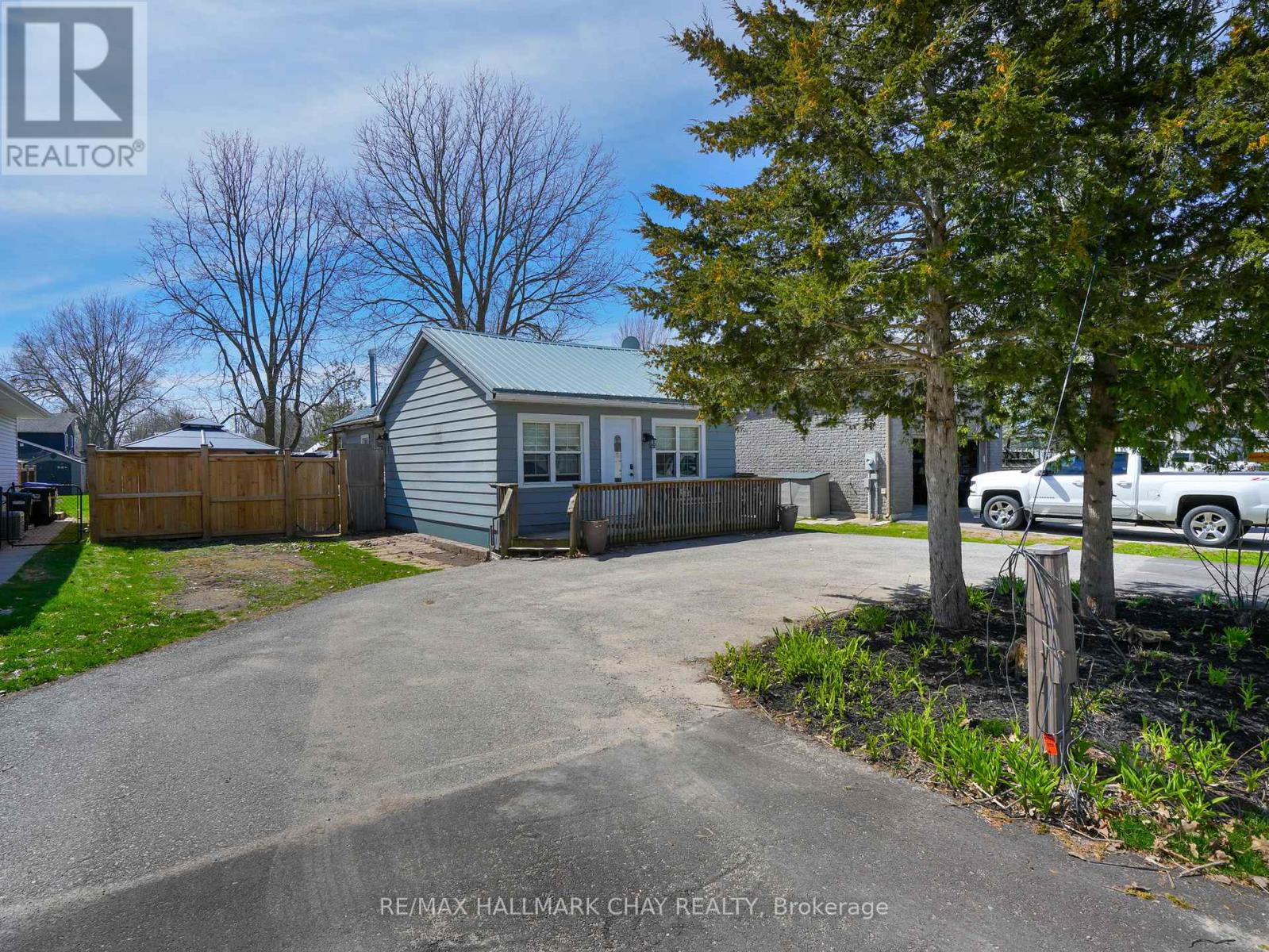 130 SIMCOE STREET, Essa, Ontario