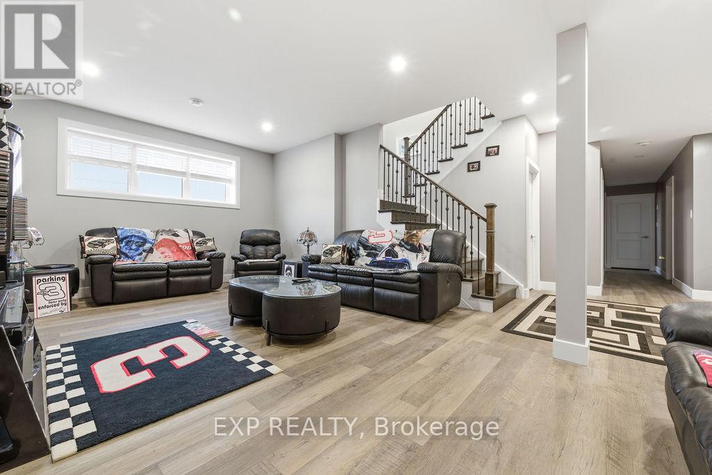 20 Riverdale Street, Whitewater Region, Ontario  K0J 2L0 - Photo 32 - X12902334