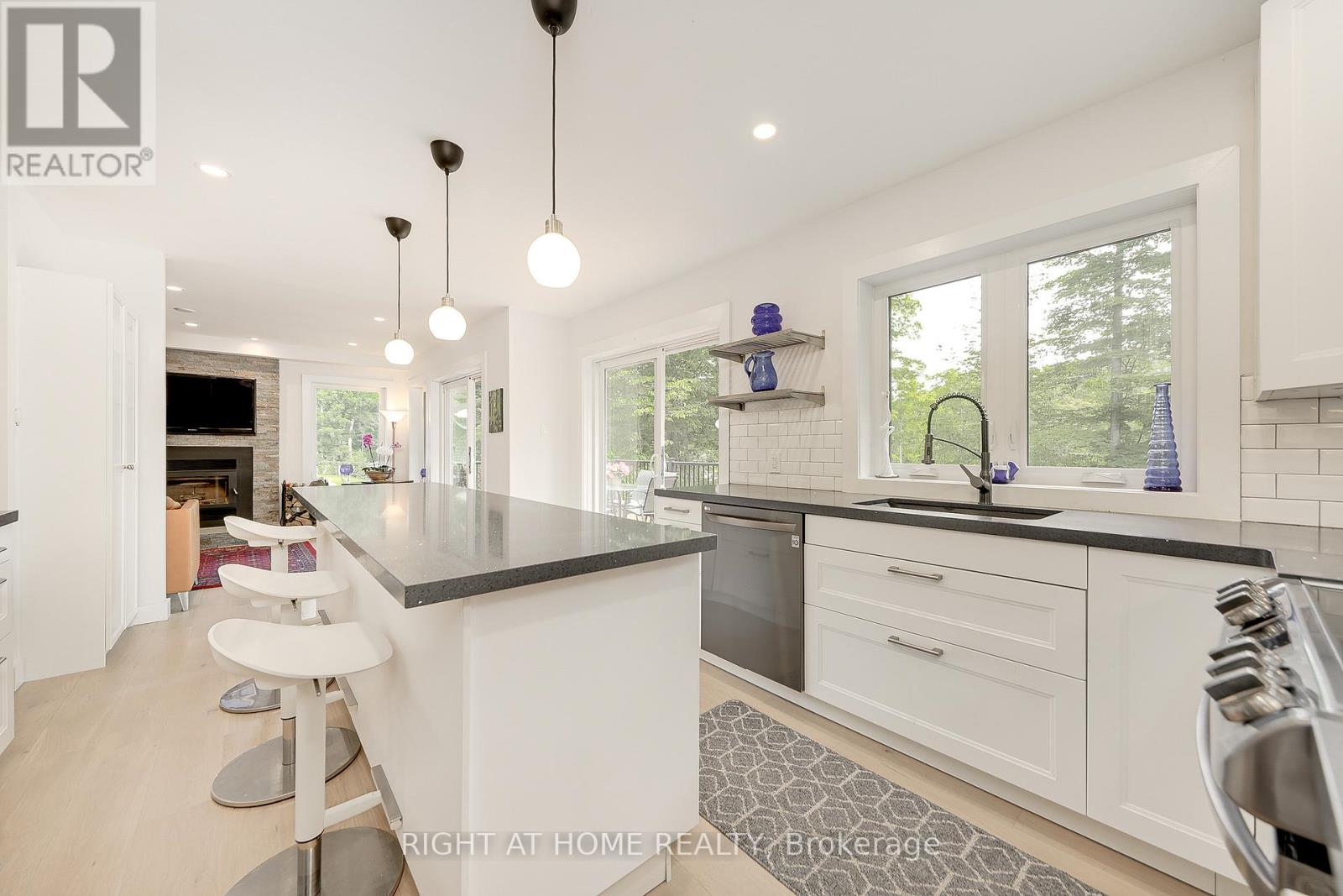 77 Polish Avenue, Penetanguishene, Ontario  L9M 1W8 - Photo 11 - S13056342