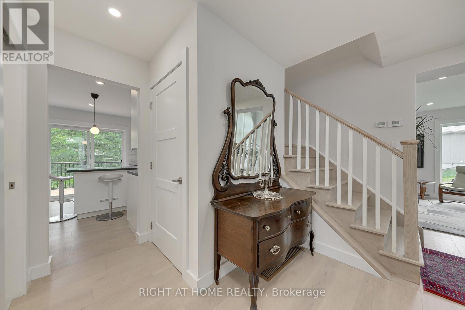 77 Polish Avenue, Penetanguishene, Ontario  L9M 1W8 - Photo 7 - S13056342