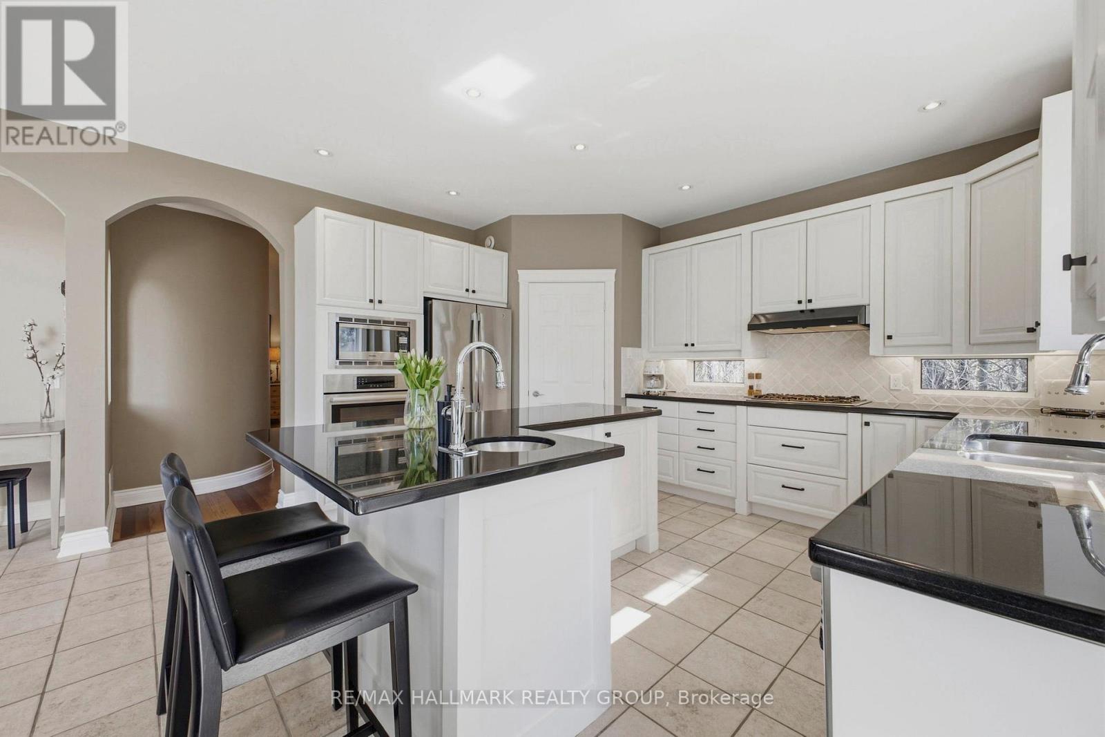 1518 Monaghan Lane, Ottawa, Ontario  K2W 1B4 - Photo 20 - X13047170